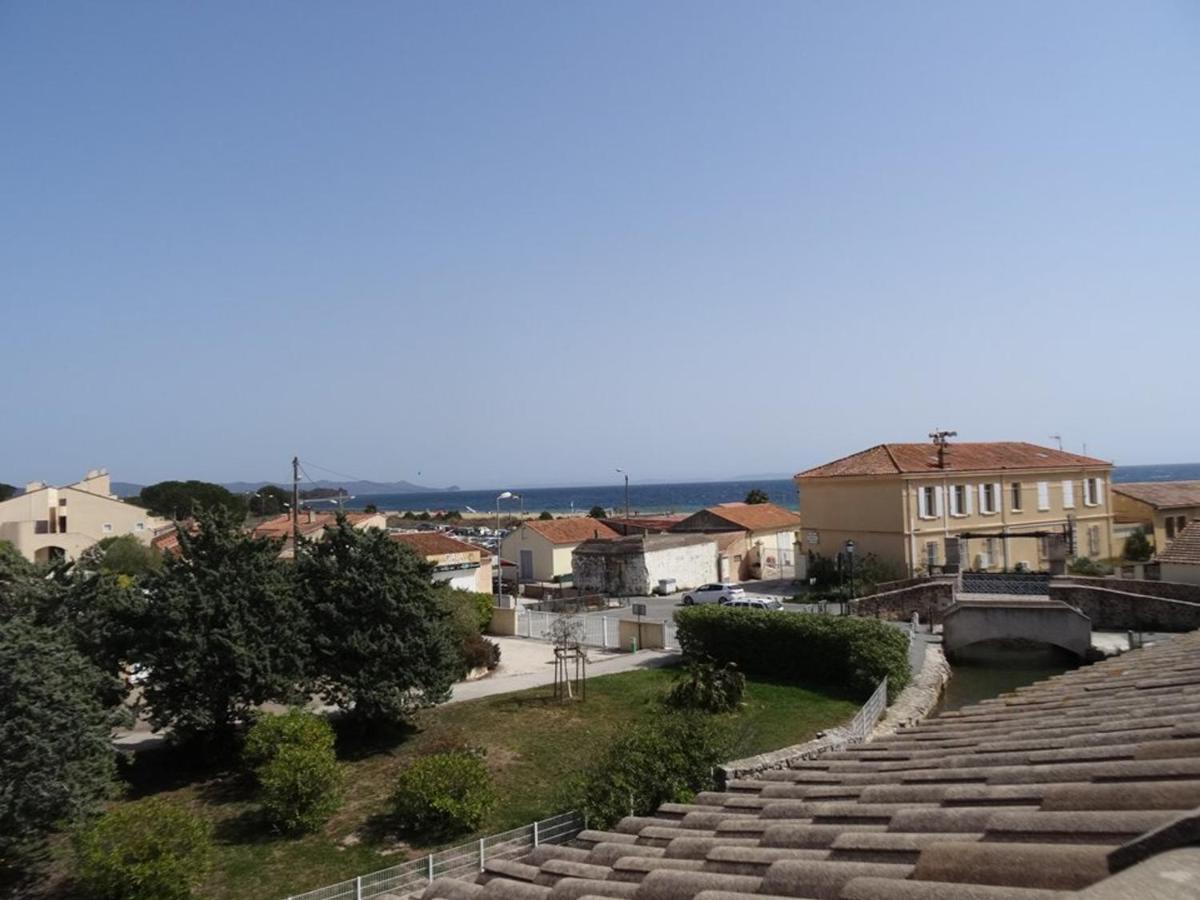 Appartement Climatise 2 Pieces Avec Solarium Pour 4 Personnes, Parking Prive, Proche Plage - Fr-1-335-166 Hyeres Exterior photo